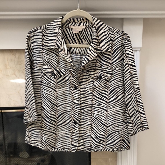 Gorgeous silk blouse by Transitions! Size L. - Picture 5 of 7